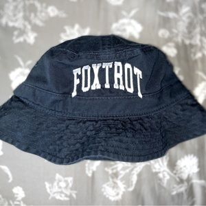 FOXTROT BUCKET HAT